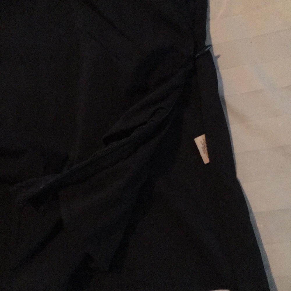 Express Work/Dress Tank-Style Top - Picture 4 of 5